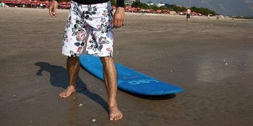 Ako sa naučiť surfovať: správne držanie tela