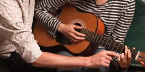 Ako sa naučiť hrať na gitaru: podrobný návod pre nezávislý