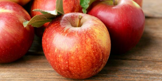 Potraviny s vysokým obsahom vlákniny: jablká