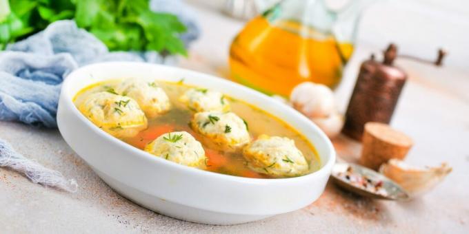 Hubová polievka so zemiakovými haluškami