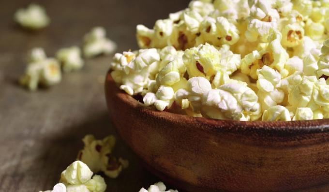 mikrovlnný popcorn