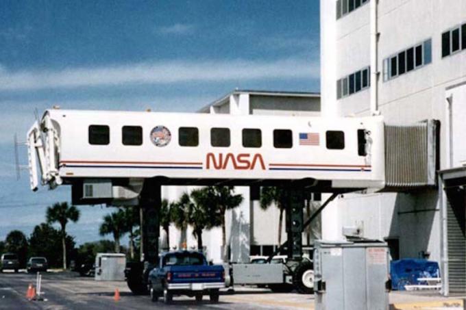 NASA Vozidlá na prepravu personálu
