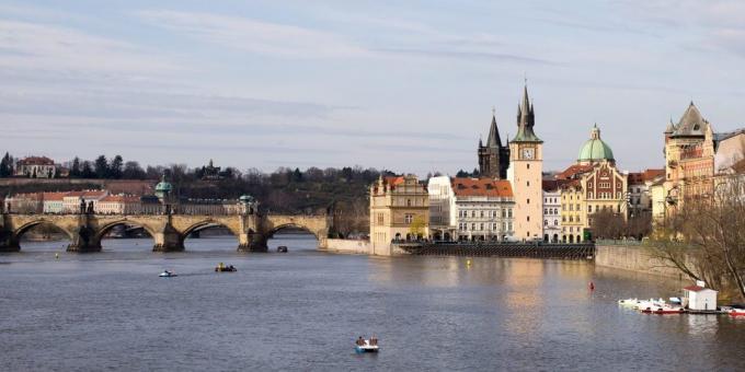 Prehliadky v priebehu májovej prázdniny v Prahe, Česká republika