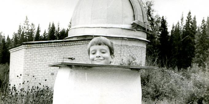 Astronomy: astronomické observatórium