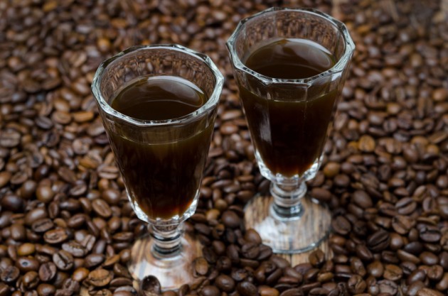 ako pripraviť kávového likéru