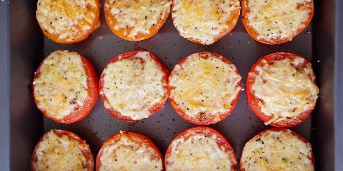 Pečené paradajky so syrom