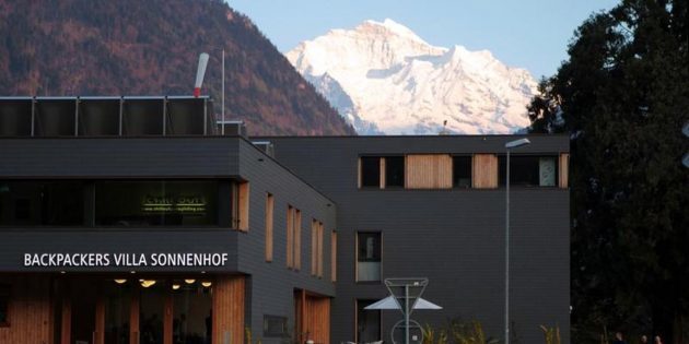 Batohom na Villa Sonnenhof, Interlaken, Švajčiarsko