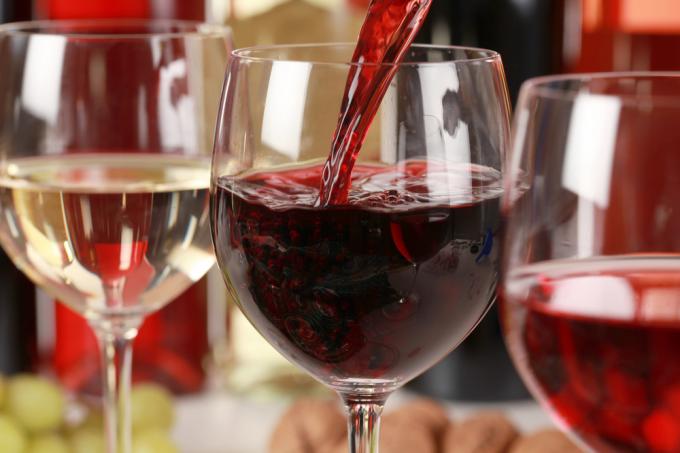 Koľko si môžete piť bez ujmy na zdraví: tolerovaná dávka alkoholu
