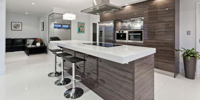 Renovácia kuchyne: vyberte si odolnú podlahu