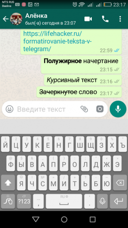 WhatsApp správy: prečiarknutie textu