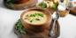 Syrová polievka z karfiolového zeleru od Jamieho Olivera