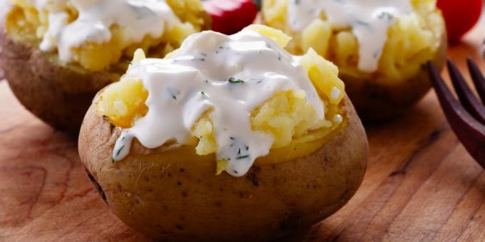 Najlepšie recepty jedál: 13 spôsobov, ako sa piecť zemiaky