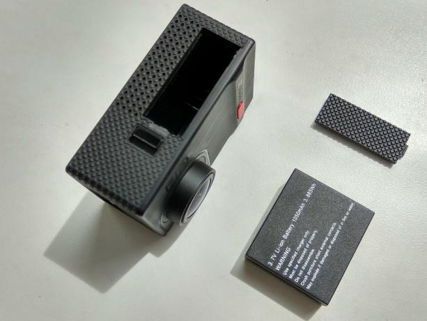 Elephone Ele Cam Explorer Pro: Držiak batérie