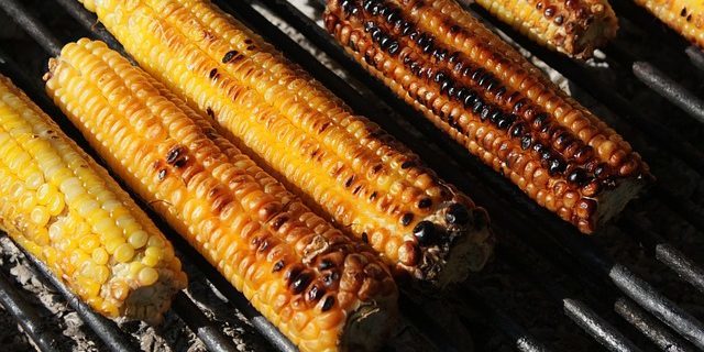 Recepty na grile: Corn a maslo s bylinkami