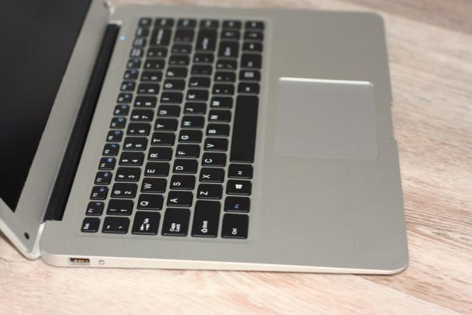 PREHĽAD: Jumper EZBook 2 - ideálny notebook pre štúdium 12 500 rubľov