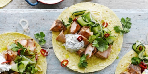 Čo variť na večeru: tacos s lososom a korením