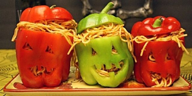 Riad pre Halloween: Hlavy papriky plnené špagety s mäsom
