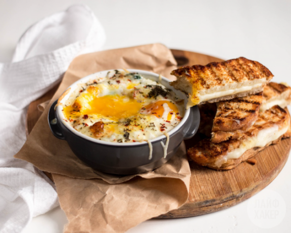 Môžete jesť vajcia so skusom s toastom alebo namáčané do krémového jadra
