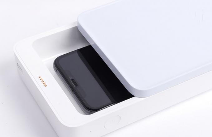 Spoločnosť Xiaomi predstavila puzdro na dezinfekciu smartfónov a iného vybavenia