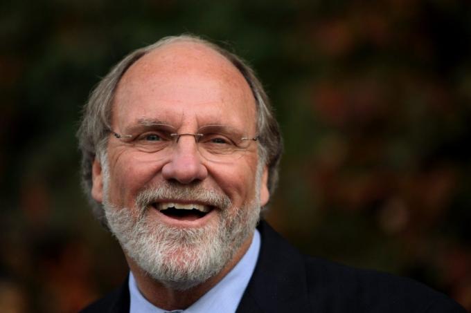 Jon Corzine (jon Corzine), bývalý riaditeľ Goldman Sachs a MF Global