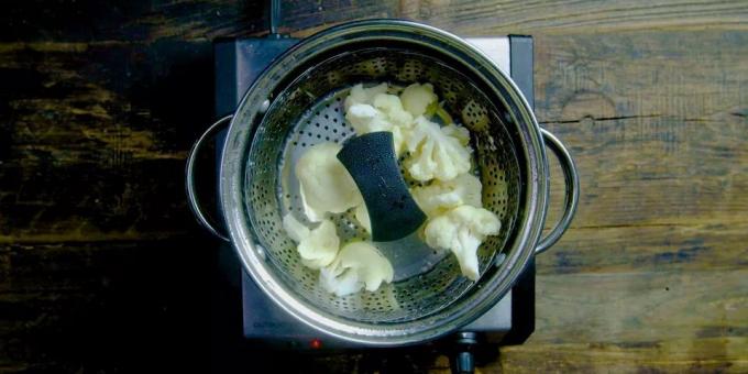 Ako a koľko variť karfiol v miske