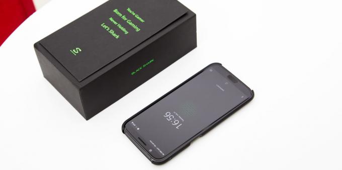 Smartphone Black Shark: Predná strana