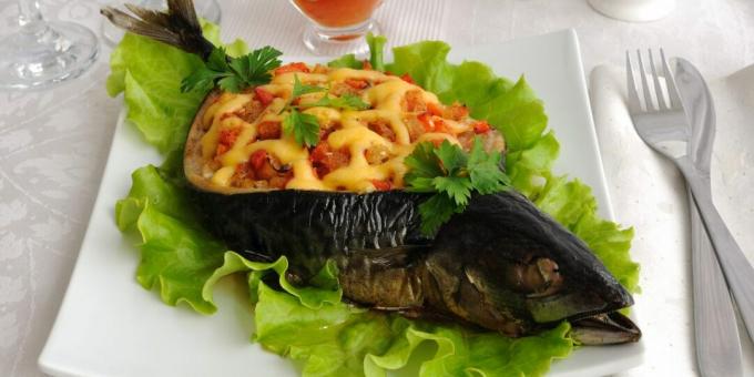Plnená makrela so zeleninou a syrom