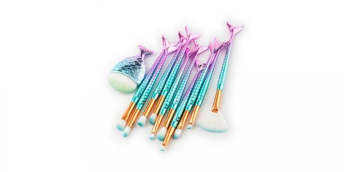 Primer. Makeup Brush Set