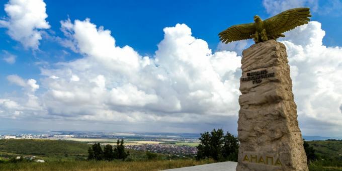 Pamiatky Anapa: pamätník „Začiatok kaukazských hôr“