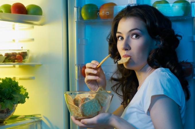 Mýtus 4: malé občerstvenie v dopoludňajších hodinách vám pomôže menej jesť počas dňa