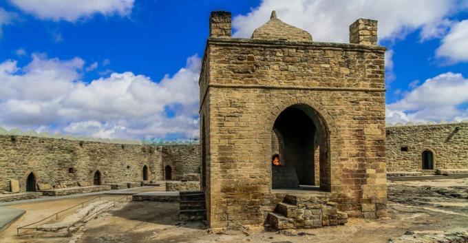 Spočívať v Azerbajdžan Ateshgah chráme