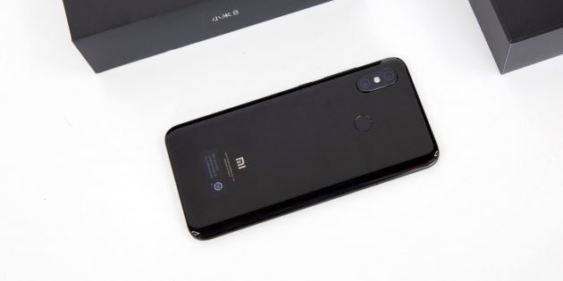 preskúmanie Xiaomi Mi 8