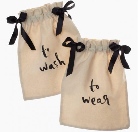 Darčeky pre 8. marca: tašky na oblečenie