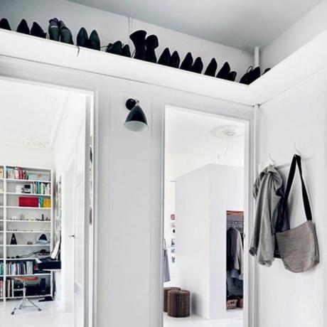 Navrhovať malé byty: stropu skrine