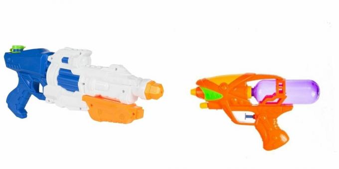 Čo dať 5-ročnému chlapcovi na narodeniny: vodnú pištoľ alebo blaster