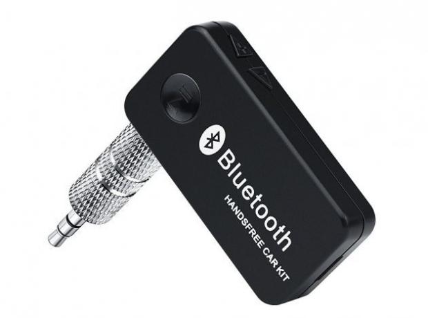 Gadgets pre autá: Bluetooth adaptér