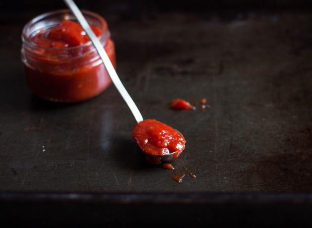 paradajka jam: hotový výrobok