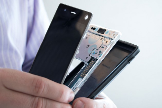 Fairphone 2 modulárny smartphony premietať ara