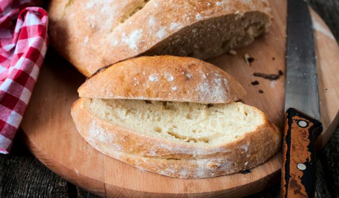 Pšeničný chlieb v rúre