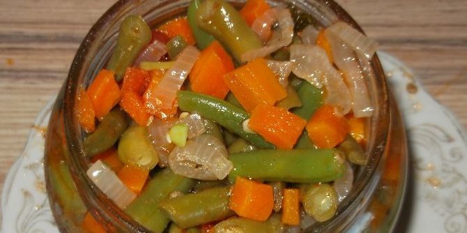 Ako sa pripraviť na zimné mrkvy: Šalát z mrkvy a zelenej fazuľky