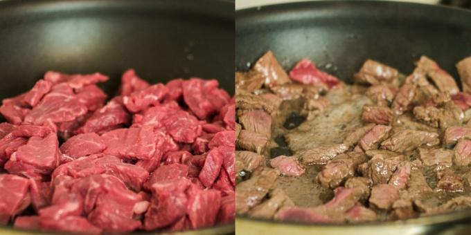 Smažiť mäso a varíme 20 minút